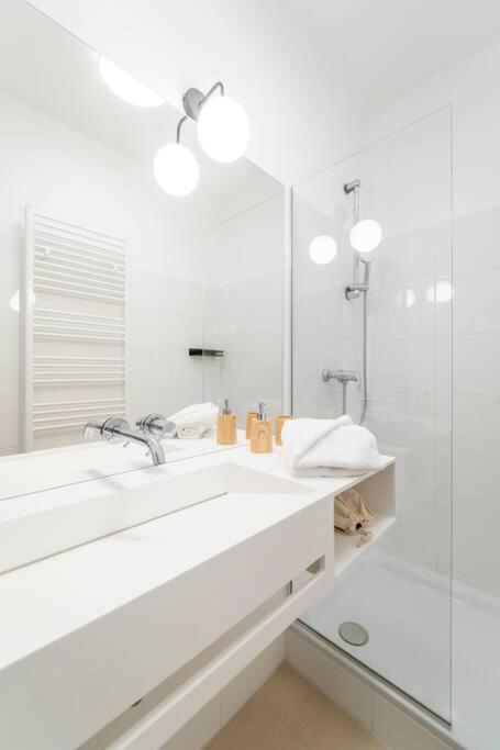 Premium Nahe Uno-city Und Vic Levestate Apartment