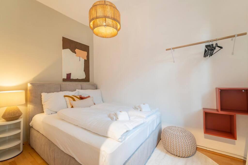 Apartment Premium Nahe Uno-city Und Vic Levestate